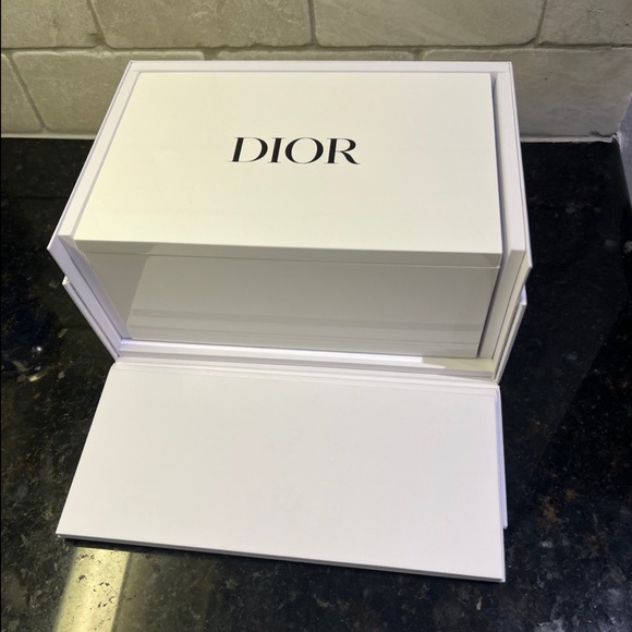 Dior Limited Edition Vanity Mirror Jewelry Box - Picture 7 of 10